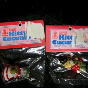 1988 SCHMID KITTY CUCUMBER COLLECTIBLE GIFT ORNAMENTS RARE VINTAGE COLLECTIBLE